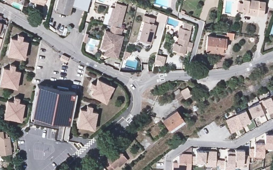 Vue aérienne du Mini-giratoire n°1651669147