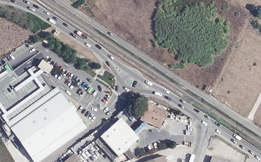 Vue aérienne du Rond-point anonyme n°1016559061