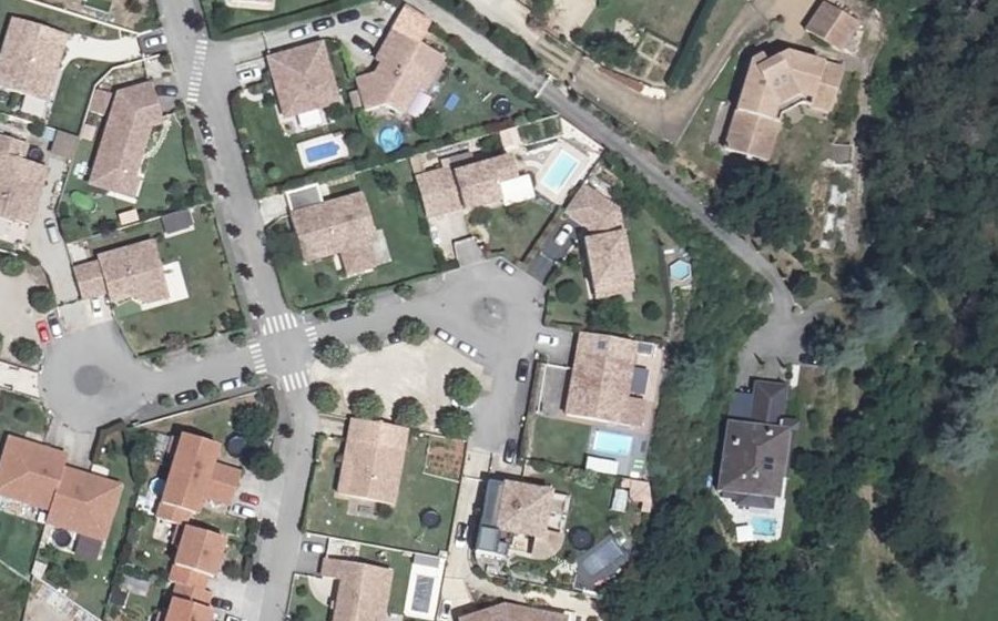 Vue aérienne du Mini-giratoire n°1670751307