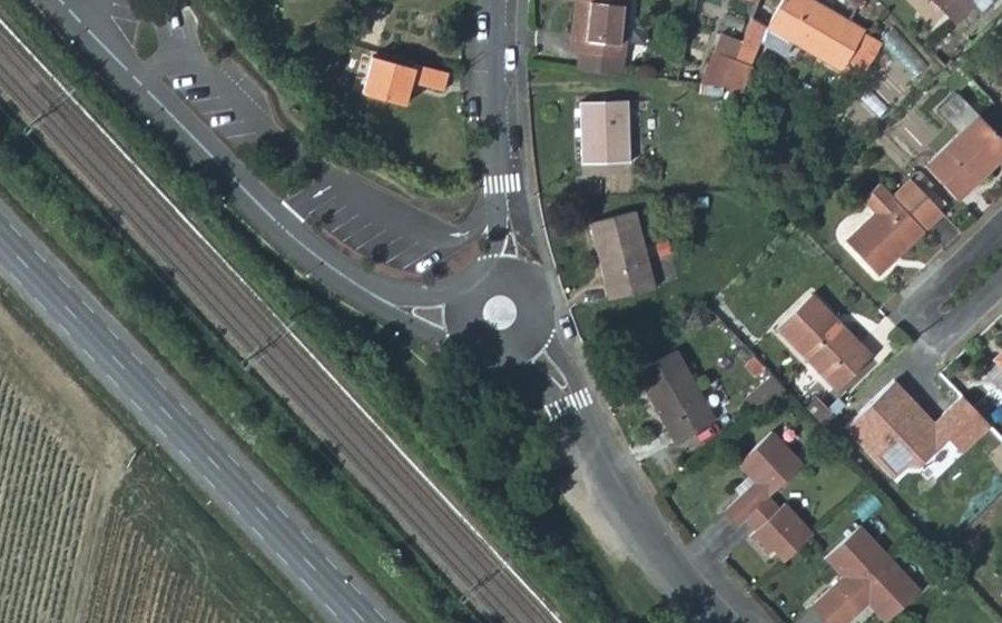 Vue aérienne du Mini-giratoire n°1674015003