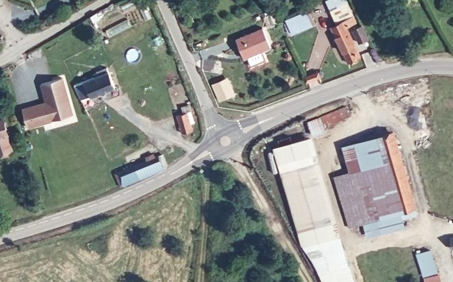 Vue aérienne du Mini-giratoire n°1682328654