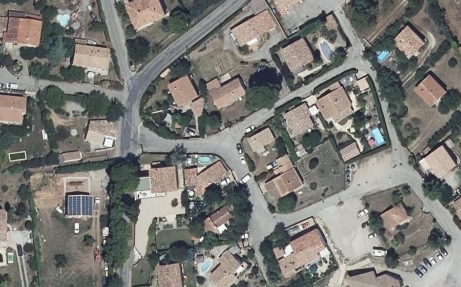 Vue aérienne du Mini-giratoire n°1684752494
