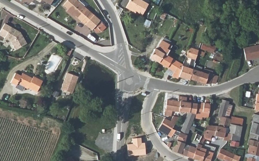 Vue aérienne du Mini-giratoire n°1688473541