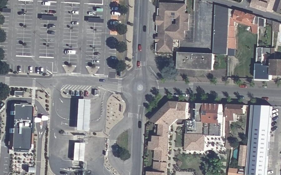 Vue aérienne du Mini-giratoire n°1695096288
