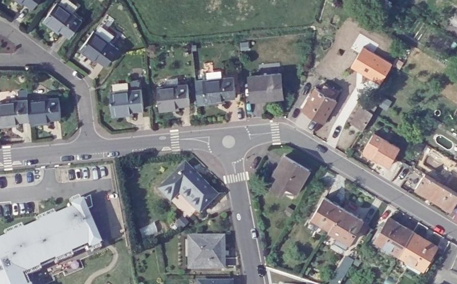Vue aérienne du Rond-point anonyme n°101750065