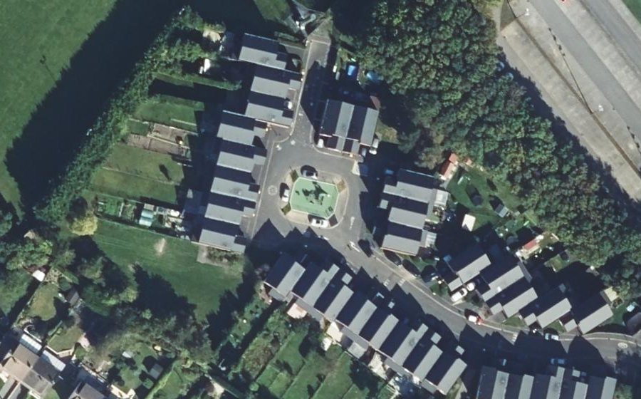 Vue aérienne du Rond-point anonyme n°101787752