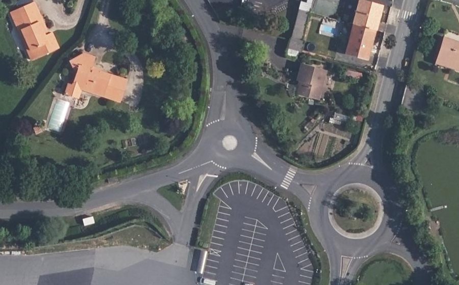 Vue aérienne du Mini-giratoire n°1789672091