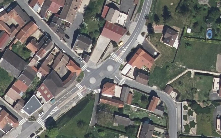 Vue aérienne du Mini-giratoire n°1842932451