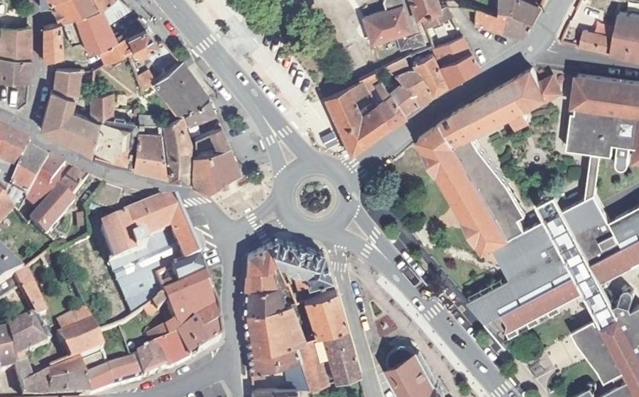 Vue aérienne du Rond-point anonyme n°10188449