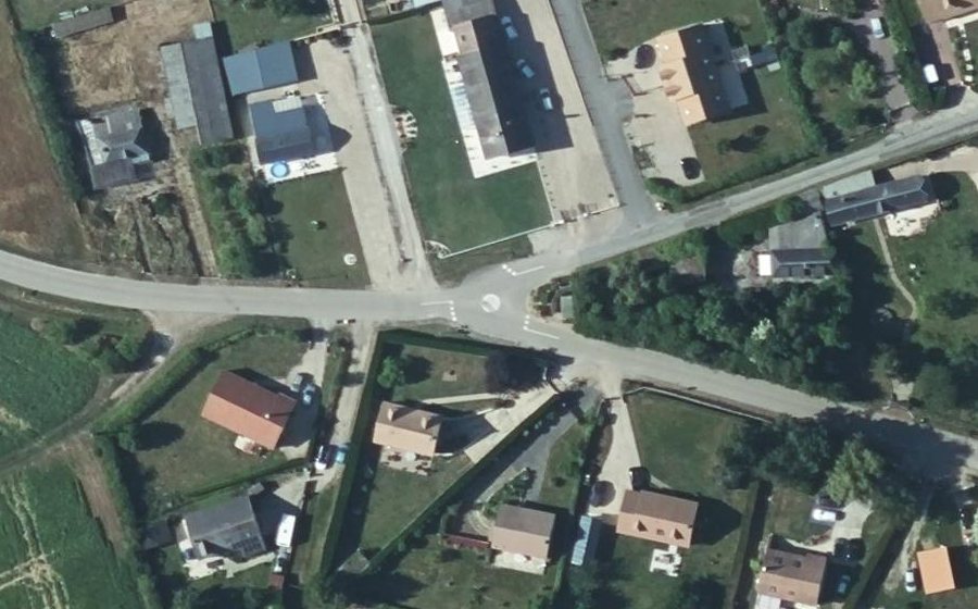 Vue aérienne du Mini-giratoire n°1884509712