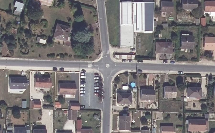 Vue aérienne du Mini-giratoire n°1889470110