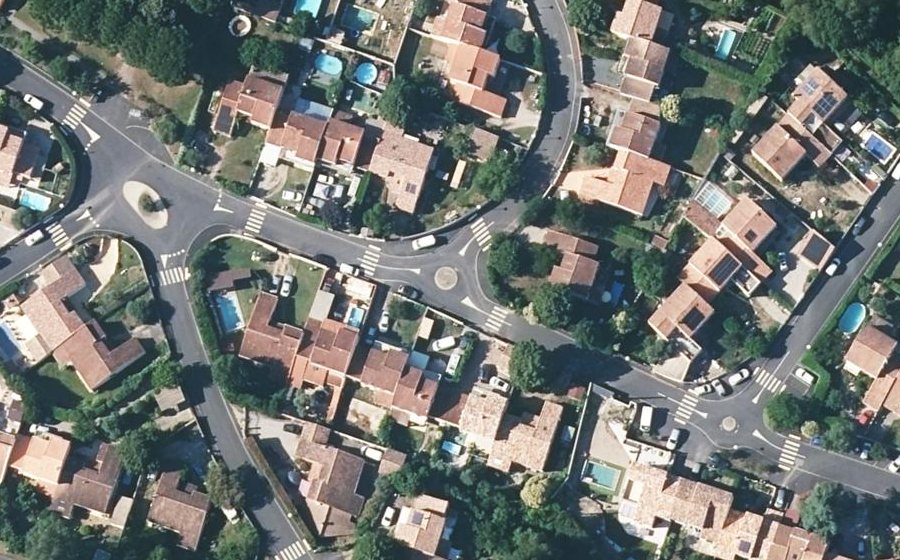 Vue aérienne du Mini-giratoire n°1894694369