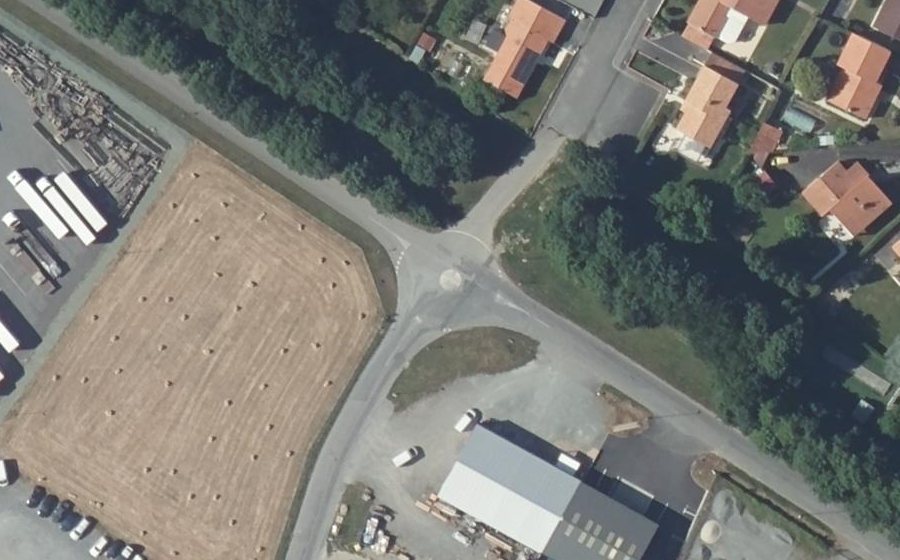 Vue aérienne du Mini-giratoire n°1905987332
