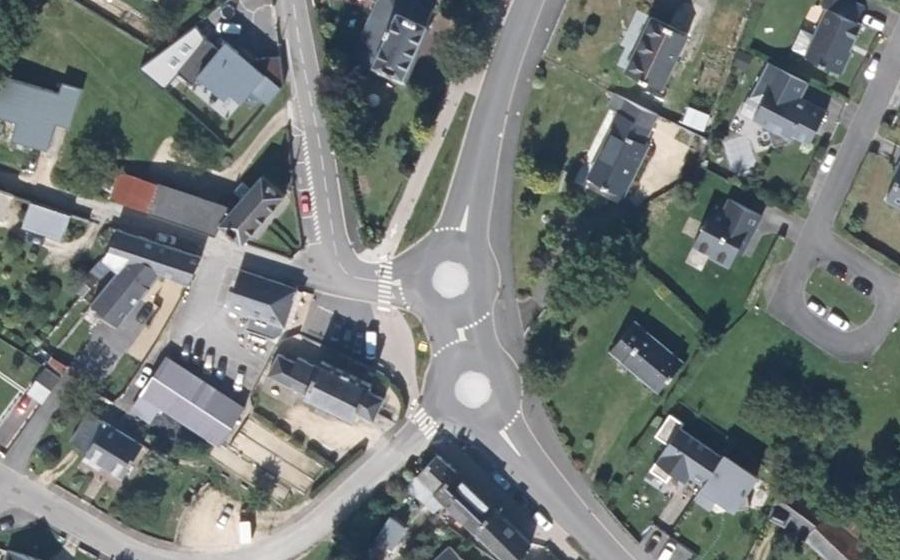 Vue aérienne du Mini-giratoire n°1906554355