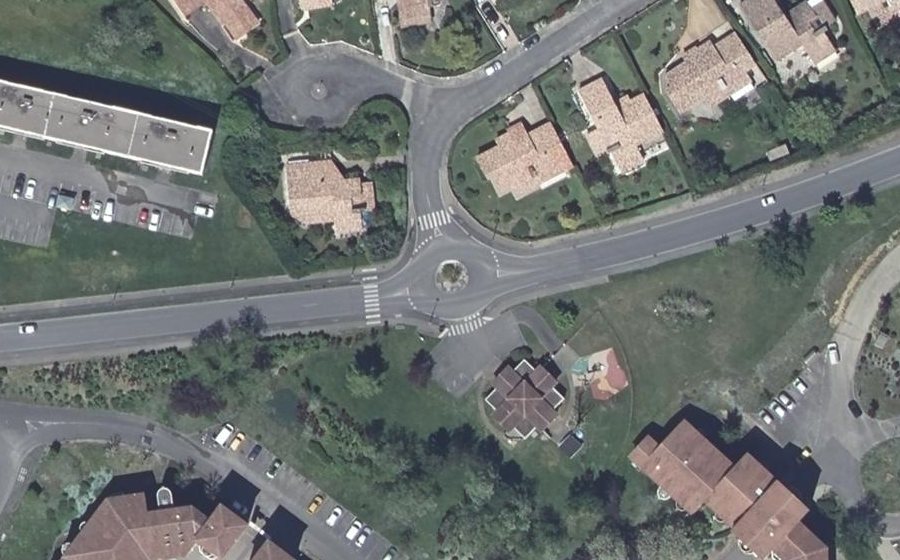 Vue aérienne du Mini-giratoire n°1932323845