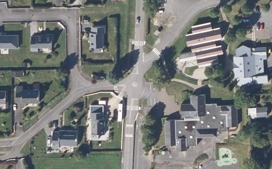 Vue aérienne du Mini-giratoire n°1936600404