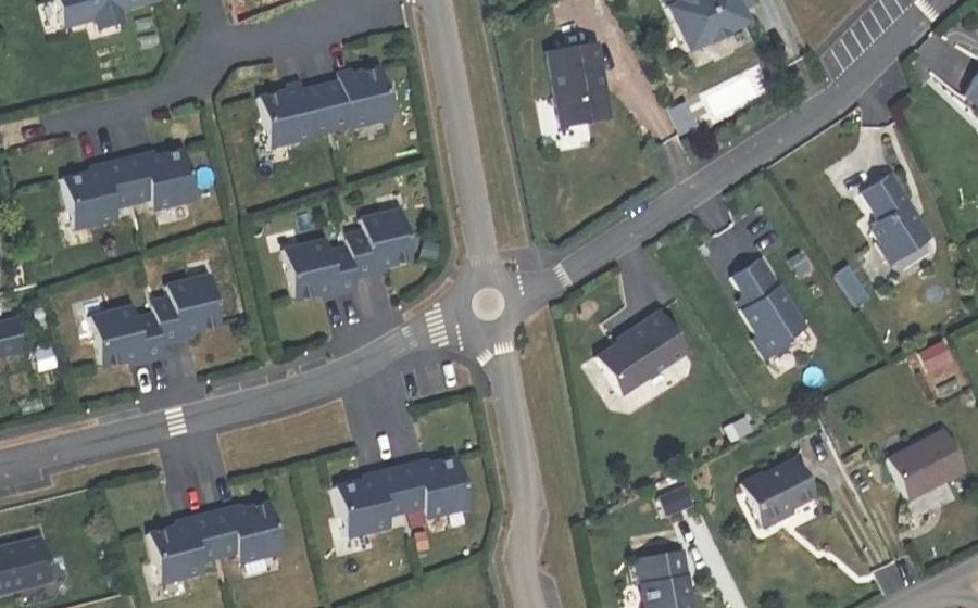 Vue aérienne du Mini-giratoire n°1936760229