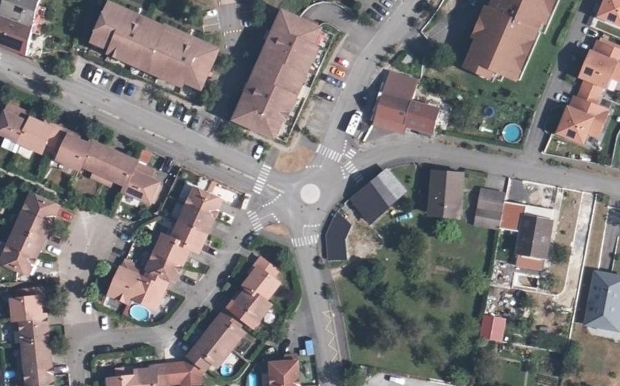 Vue aérienne du Mini-giratoire n°1937875853