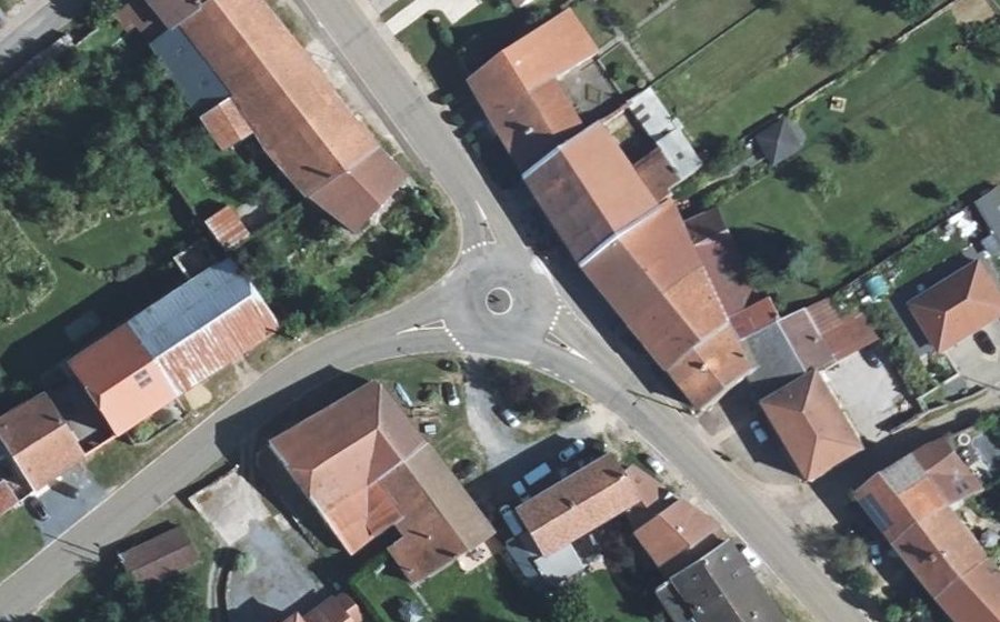 Vue aérienne du Mini-giratoire n°1942848126