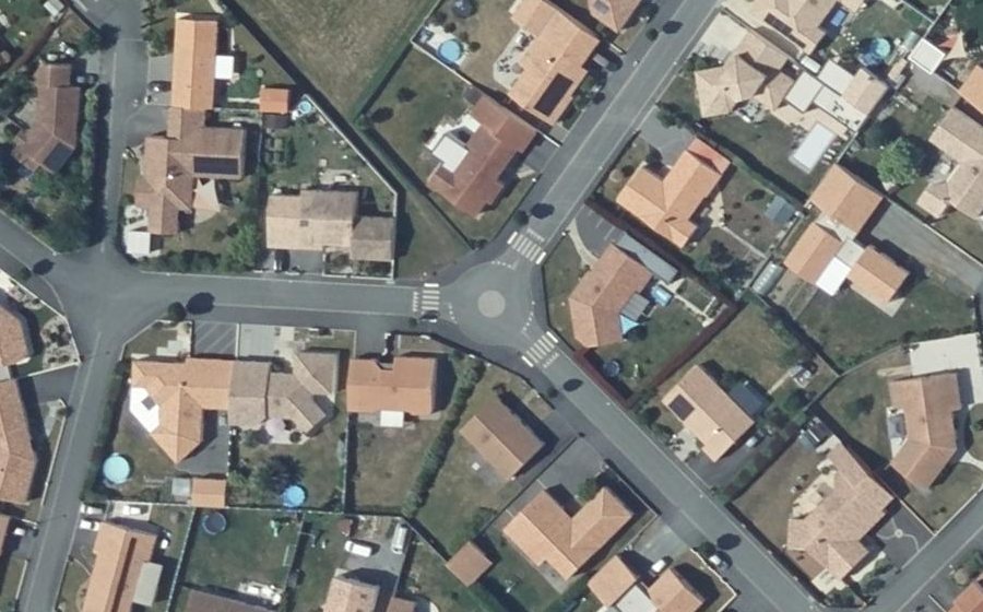 Vue aérienne du Mini-giratoire n°1944913205