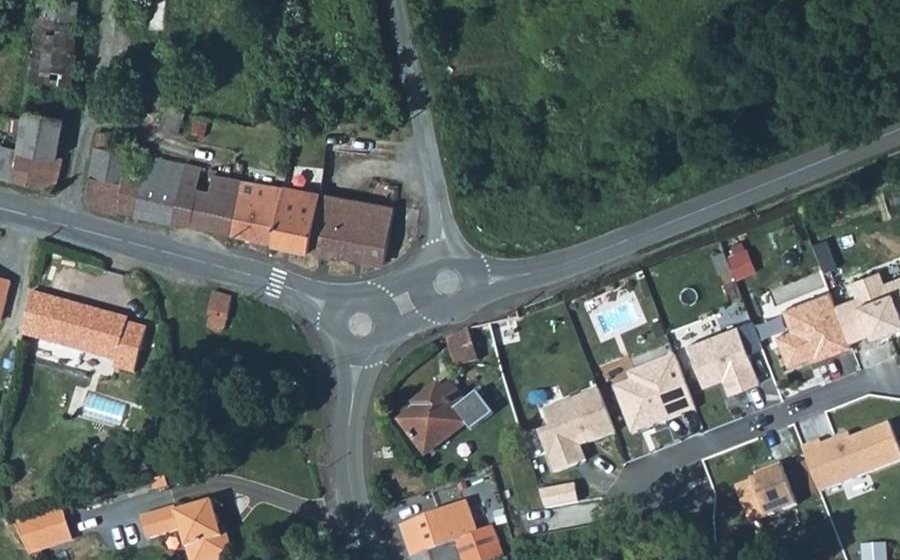 Vue aérienne du Mini-giratoire n°1952289702
