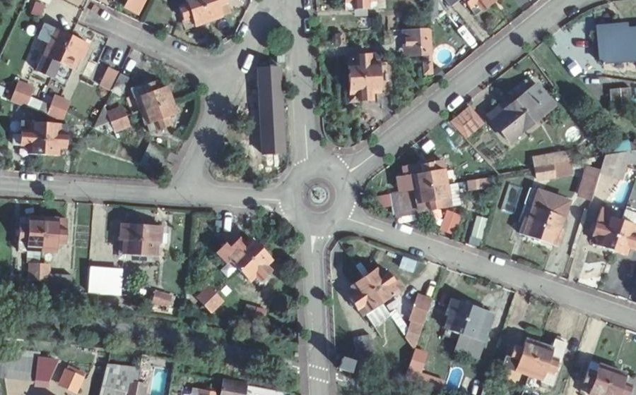 Vue aérienne du Mini-giratoire n°1960164441