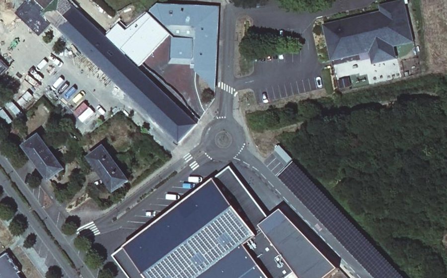Vue aérienne du Mini-giratoire n°1960166872