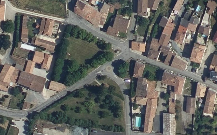 Vue aérienne du Mini-giratoire n°1964938970