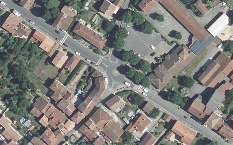 Vue aérienne du Mini-giratoire n°1982617188