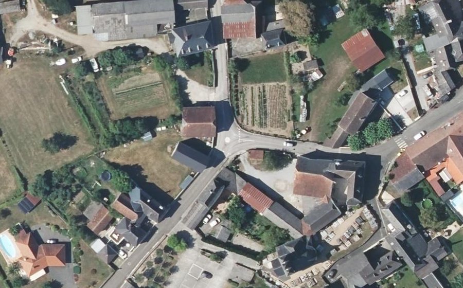 Vue aérienne du Mini-giratoire n°1990995390