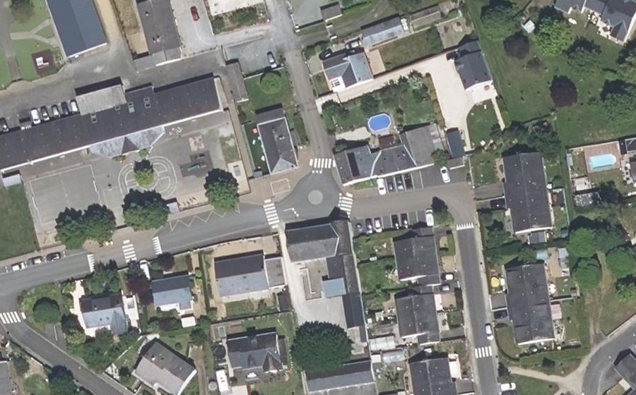 Vue aérienne du Mini-giratoire n°1995724632