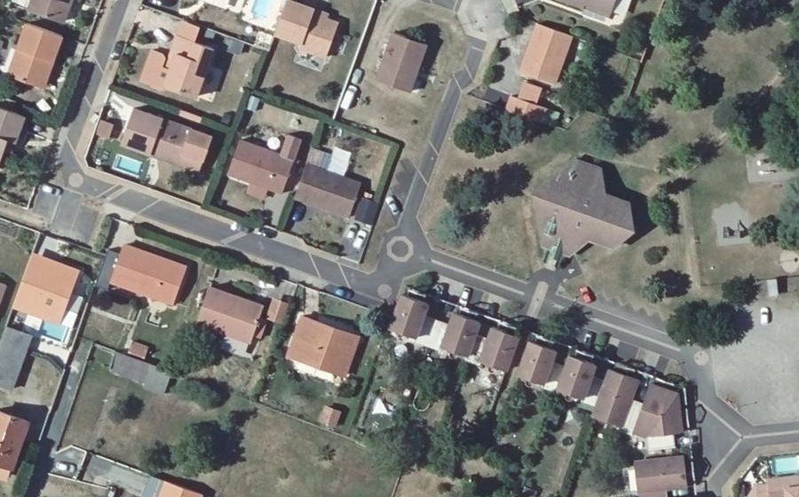 Vue aérienne du Mini-giratoire n°1995870754