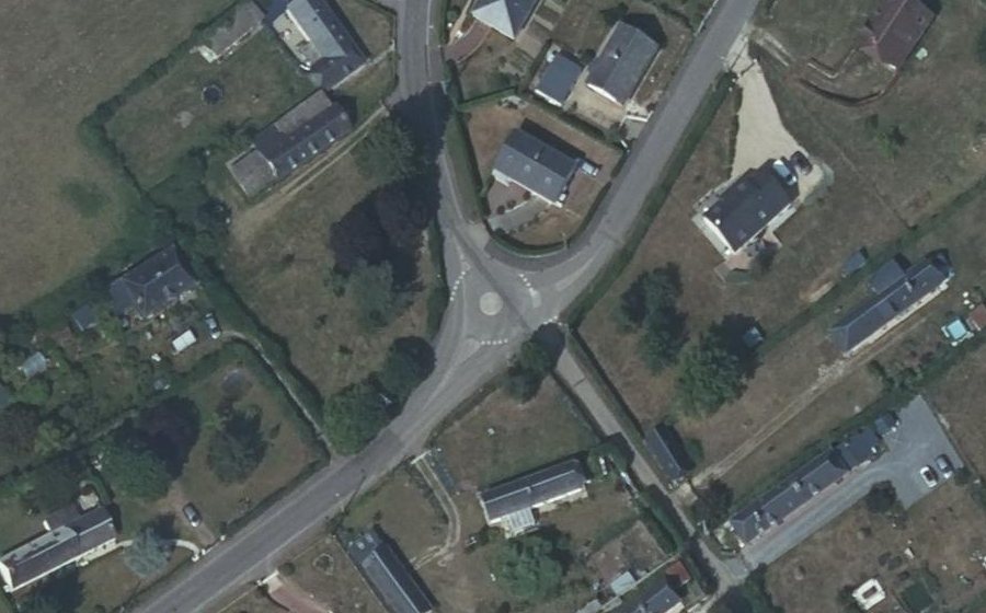 Vue aérienne du Mini-giratoire n°1996776444