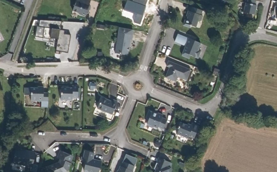 Vue aérienne du Rond-point anonyme n°1020018301
