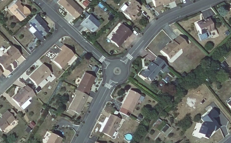 Vue aérienne du Mini-giratoire n°2001852688