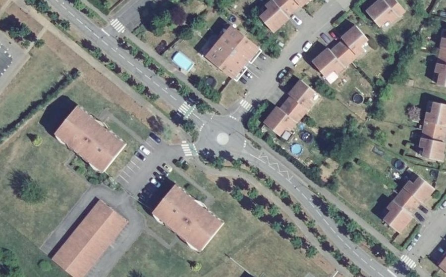 Vue aérienne du Mini-giratoire n°2005647305