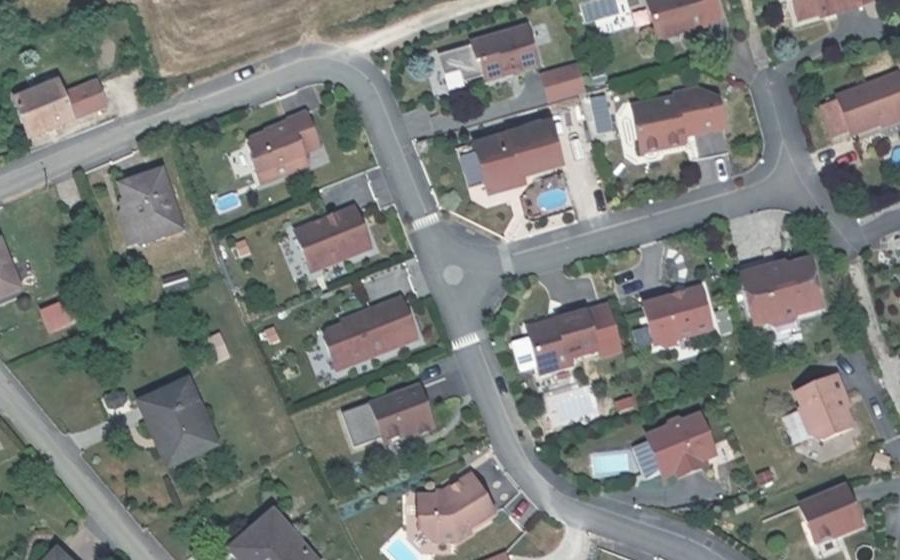 Vue aérienne du Mini-giratoire n°2021581211
