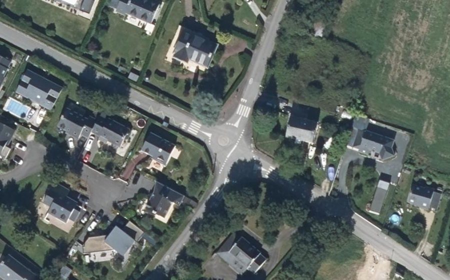 Vue aérienne du Mini-giratoire n°2028183363