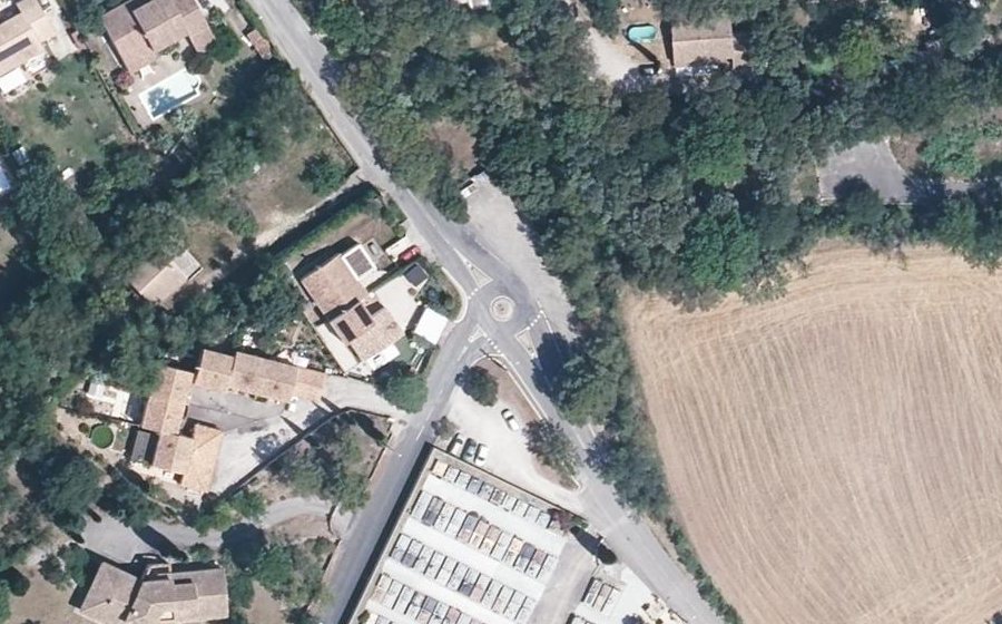 Vue aérienne du Mini-giratoire n°2038545614