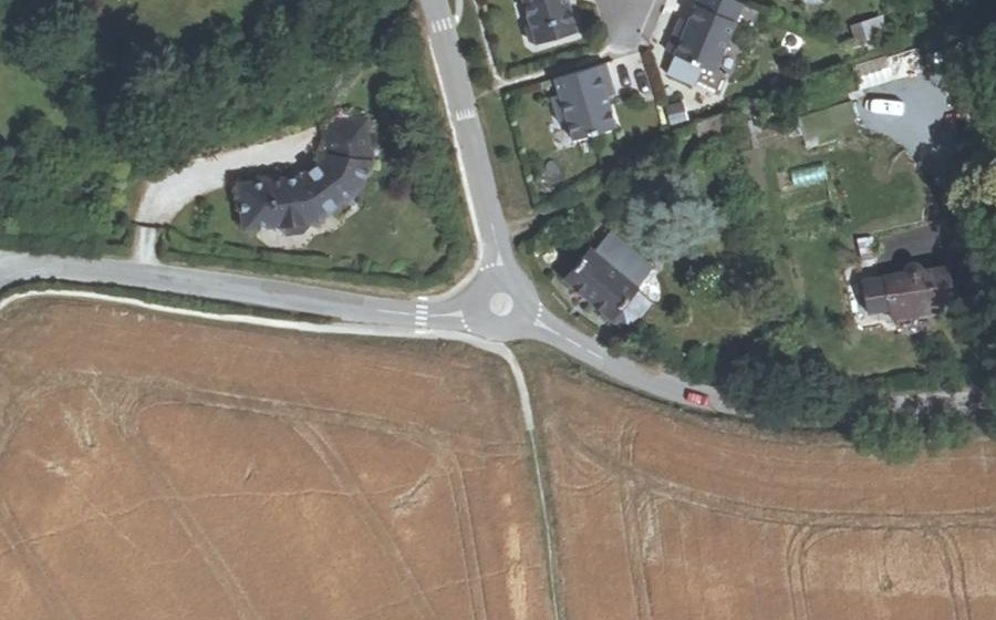Vue aérienne du Mini-giratoire n°2047725356