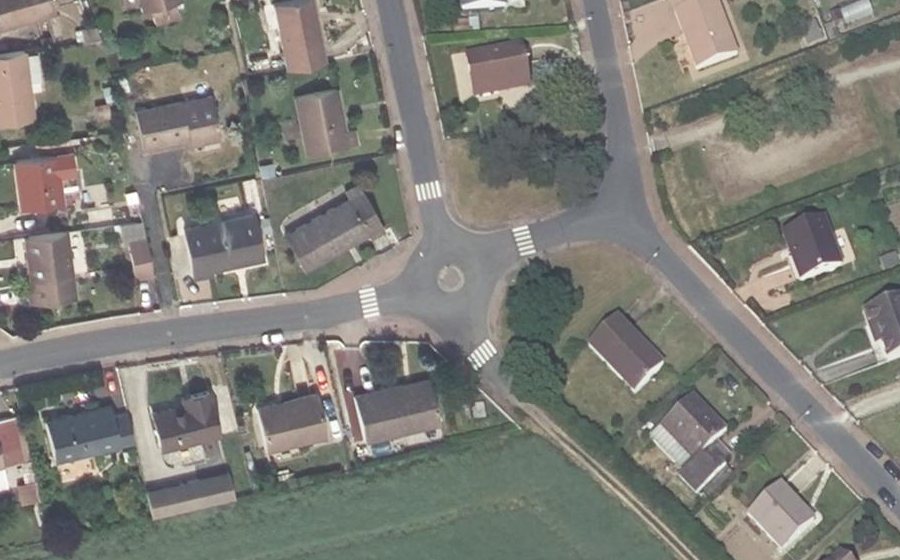 Vue aérienne du Mini-giratoire n°2071888559