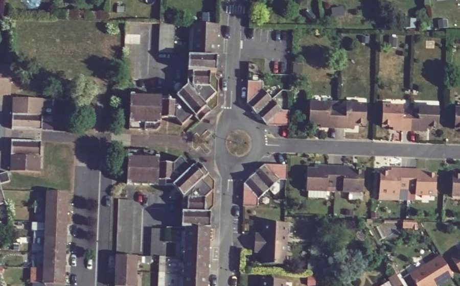 Vue aérienne du Mini-giratoire n°2072933737