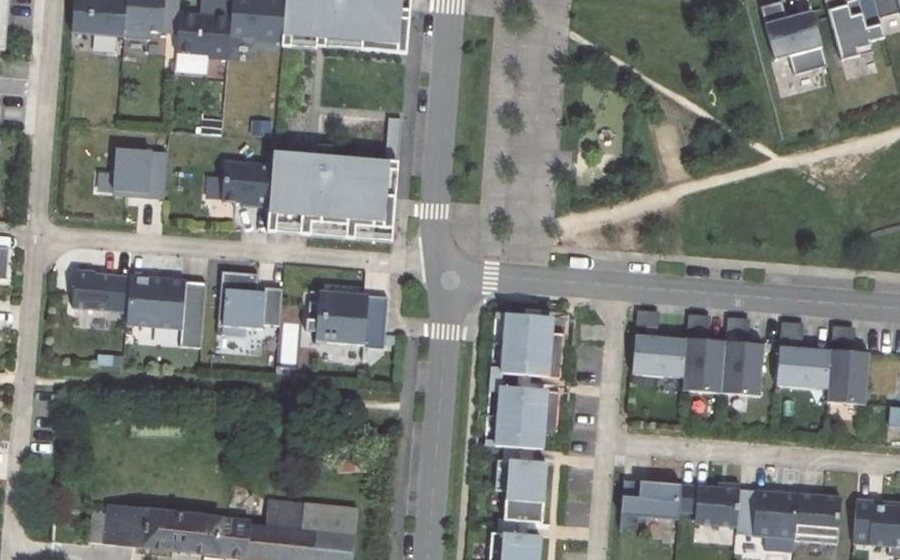 Vue aérienne du Mini-giratoire n°2077343612