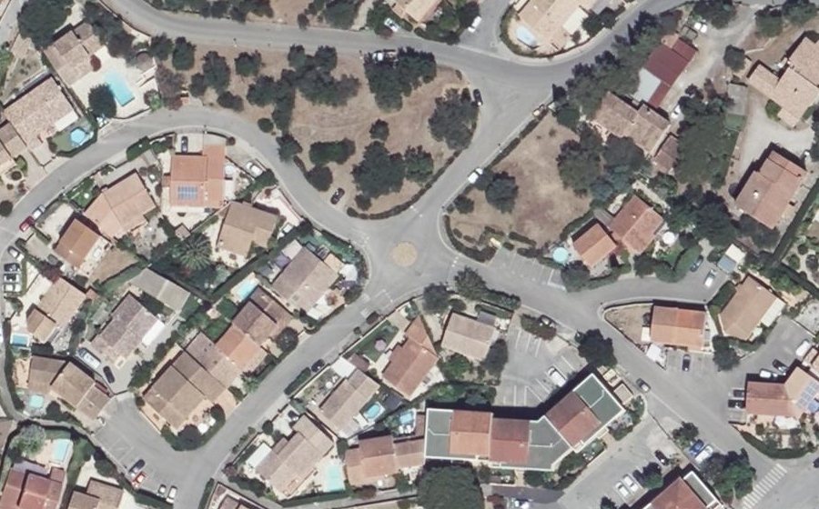 Vue aérienne du Mini-giratoire n°2085669362