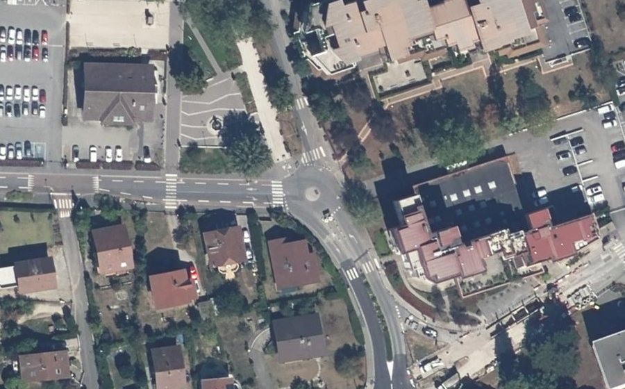 Vue aérienne du Mini-giratoire n°2102212063