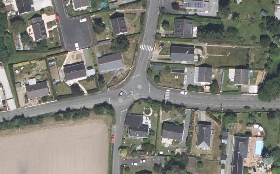 Vue aérienne du Mini-giratoire n°2104794131