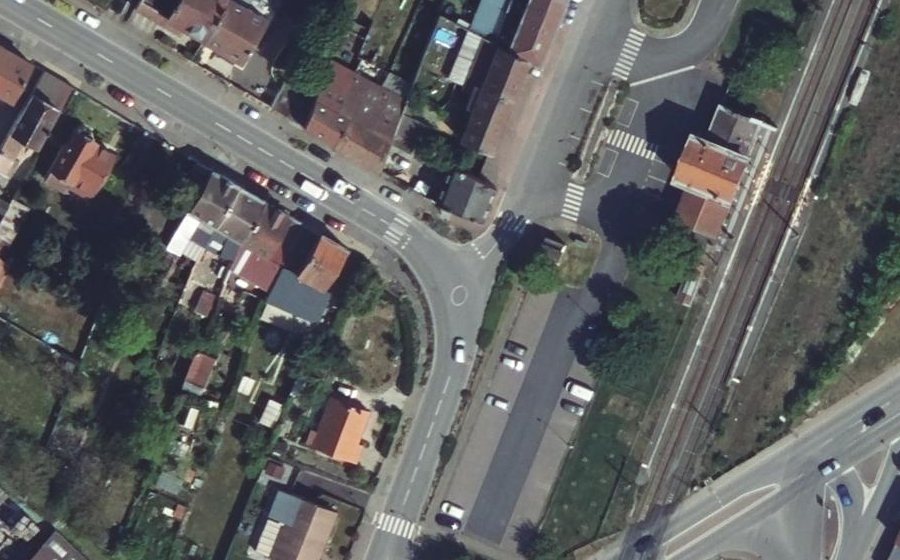 Vue aérienne du Mini-giratoire n°2108909295