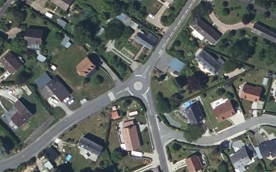 Vue aérienne du Mini-giratoire n°2121707245