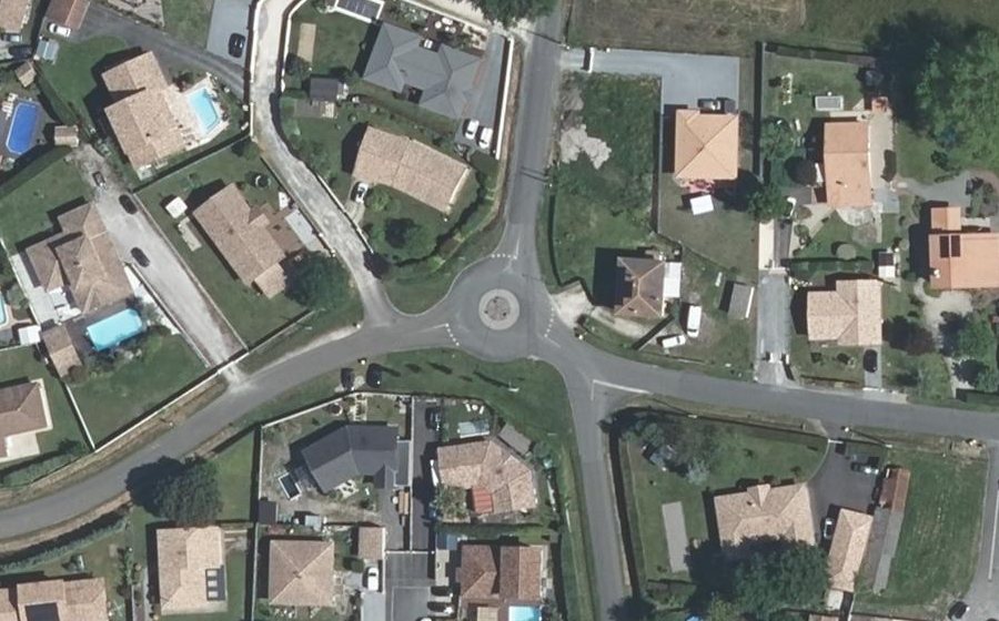 Vue aérienne du Mini-giratoire n°2144812610
