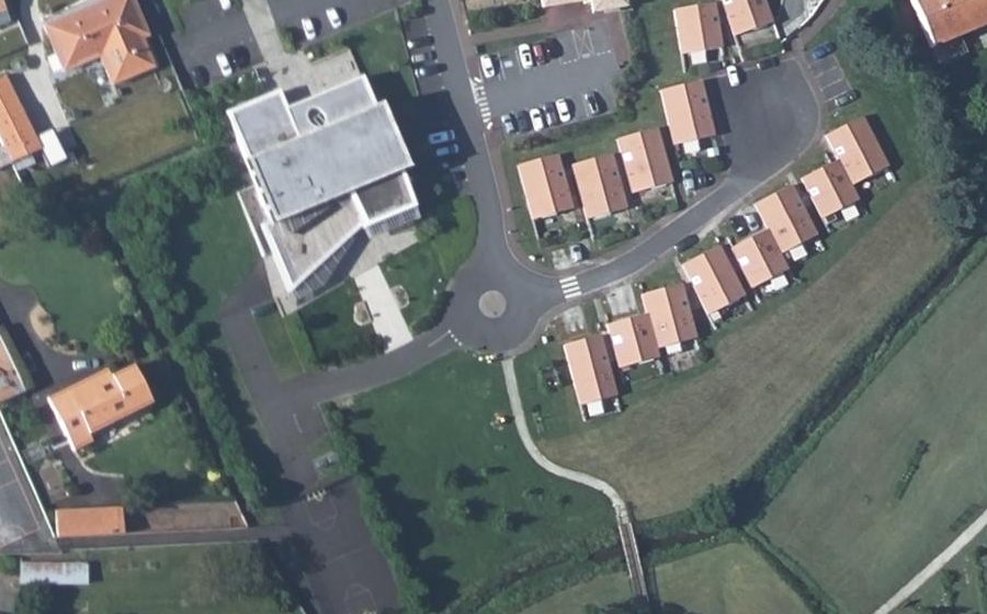 Vue aérienne du Mini-giratoire n°2154415923